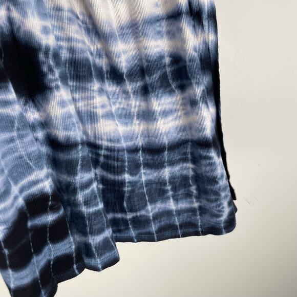 GO COUTURE Tie Dye Slit Long Maxi Skirt Medium Blue White Ruffled Waist Hippie - Picture 8 of 12